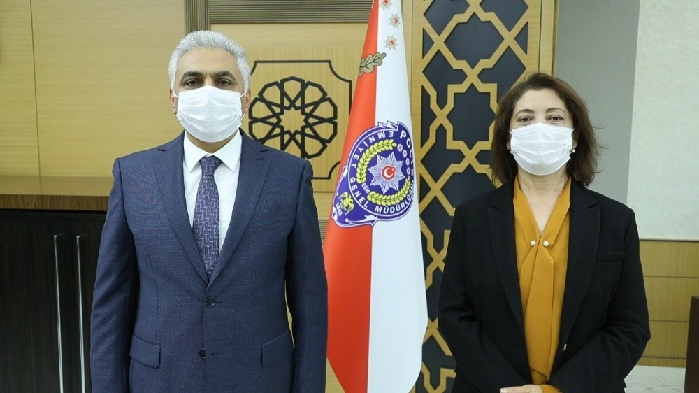 ‘Kadına şiddet, insanlığa ihanettir’