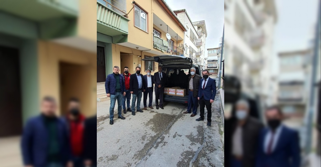 MHP Osmangazi Teşkilatı’ndan ihtiyaç sahiplerine erzak desteği