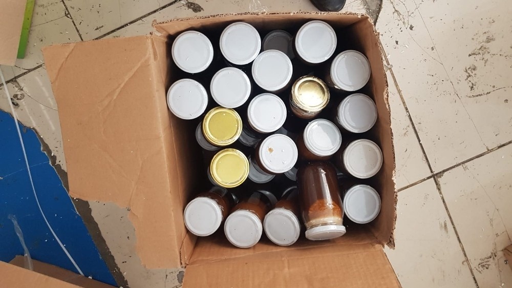 Adana’da 1 ton kaçak cinsel içerikli macun ele geçirildi