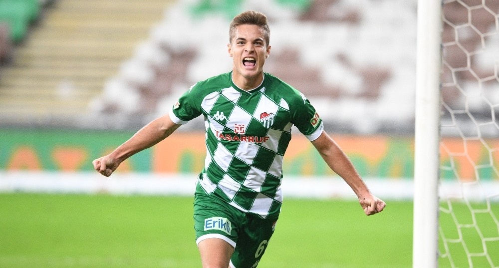 Bursaspor’da 15 futbolcu sokağa çıkma yasağına takılıyor