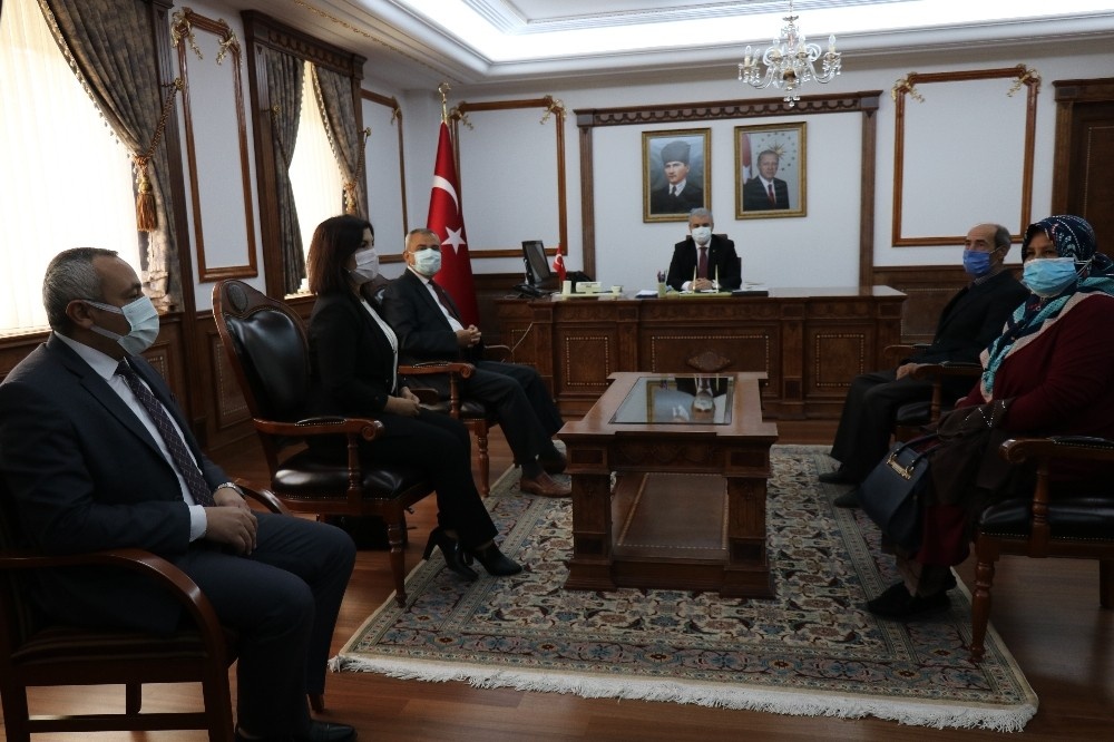 Türkiye’de 60 milyonuncu yeni kimlik kartı sahibi Kırşehir’den