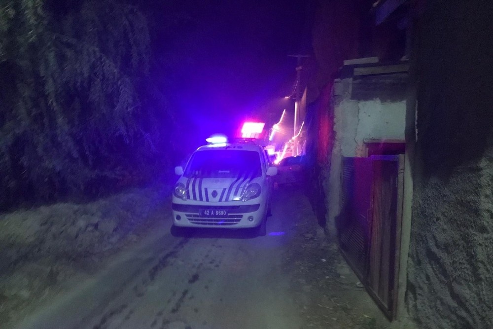Babasıyla tartışıp evde yangın çıkardı