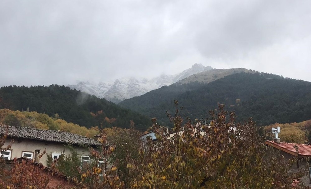 İzmir’e mevsimin ilk karı düştü