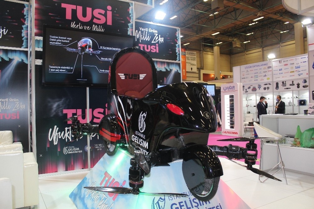 Uçan araba Tusi güçlendirilen yapısı ve yeni tasarımıyla MÜSİAD’da
