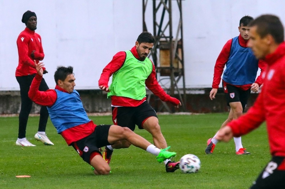 Samsunspor ile Giresunspor 50. randevuya çıkıyor