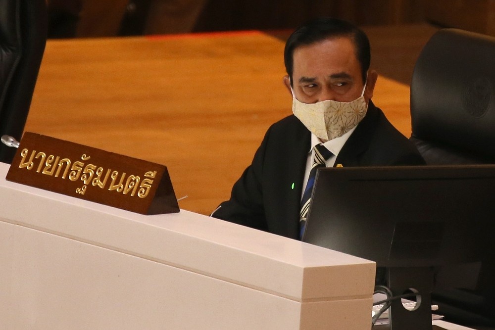 Tayland’da meclis, protestolar arasında anayasal reform tasarılarını onayladı