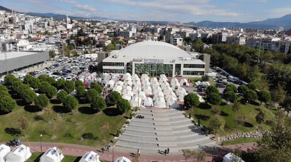 Tayvan Hükümetinden İzmir Büyükşehir Belediyesine 70 bin dolar deprem bağışı
