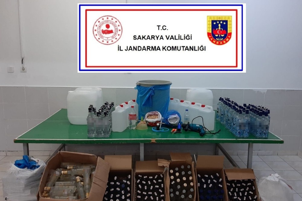 Sahte alkolle yakalanan şahısların evi imalathane çıktı