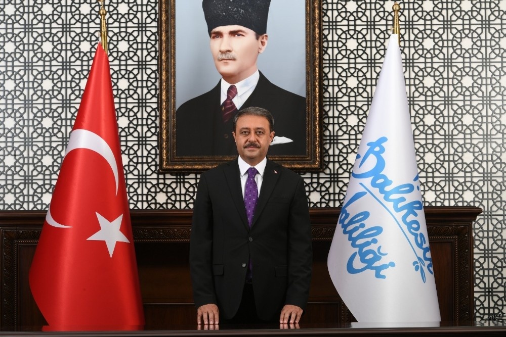 Vali Şıldak’tan 24 Kasım Öğretmenler günü mesajı
