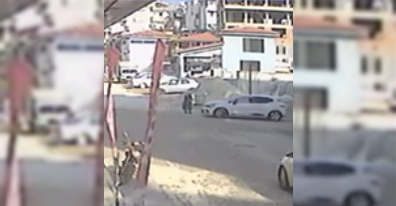 Yolun karşısına geçerken otomobilin çarptığı kadın hayatını kaybetti