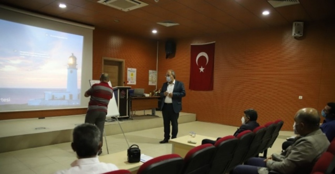 Elazığ’da Aile Çalışma ve Sosyal Hizmetler İl Müdürlüğü’nde personele " Akademik Yazım ve Araştırma Teknikleri" eğitimi verildi
