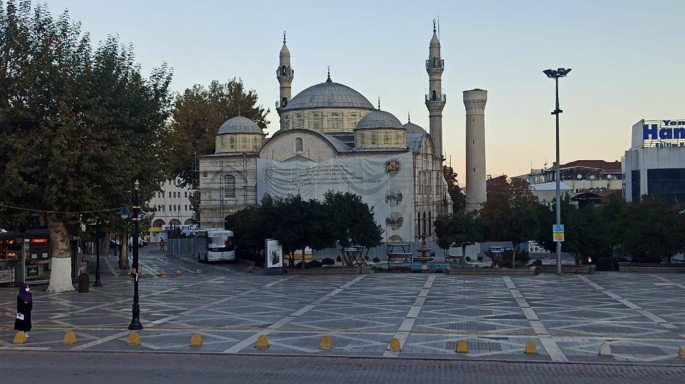 Malatya’da kısıtlama bitmesine rağmen sokaklarda sessizlik devam etti