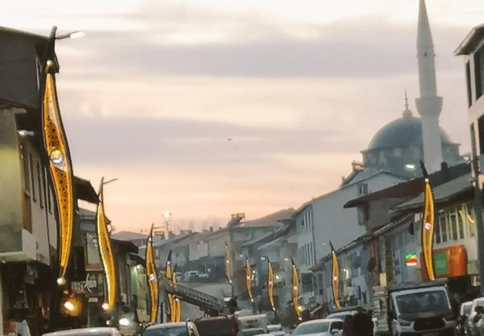 Karlıova’ya tasarruflu modern sokak lambaları