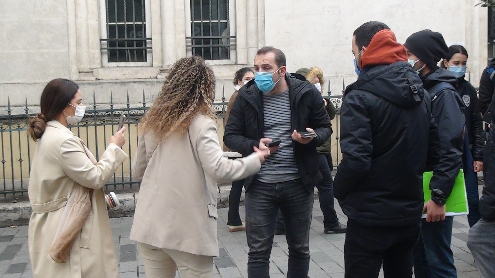 (Özel) Polise “Kapa çeneni” diyen kadın turistler gözaltına alındı