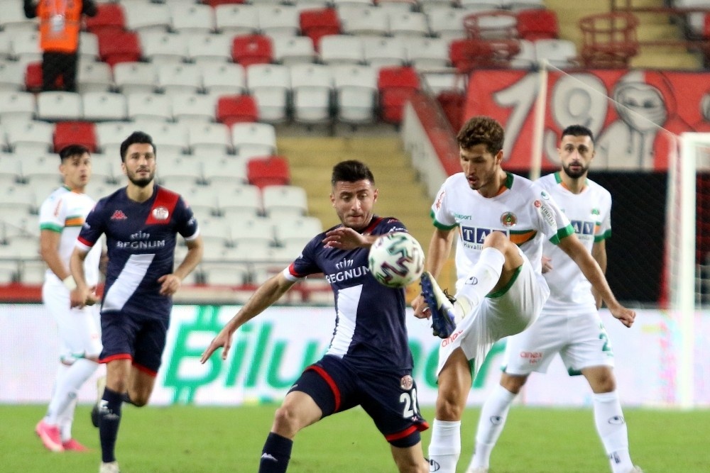 Antalyaspor’un 3 puan hasreti, 6 haftaya yükseldi