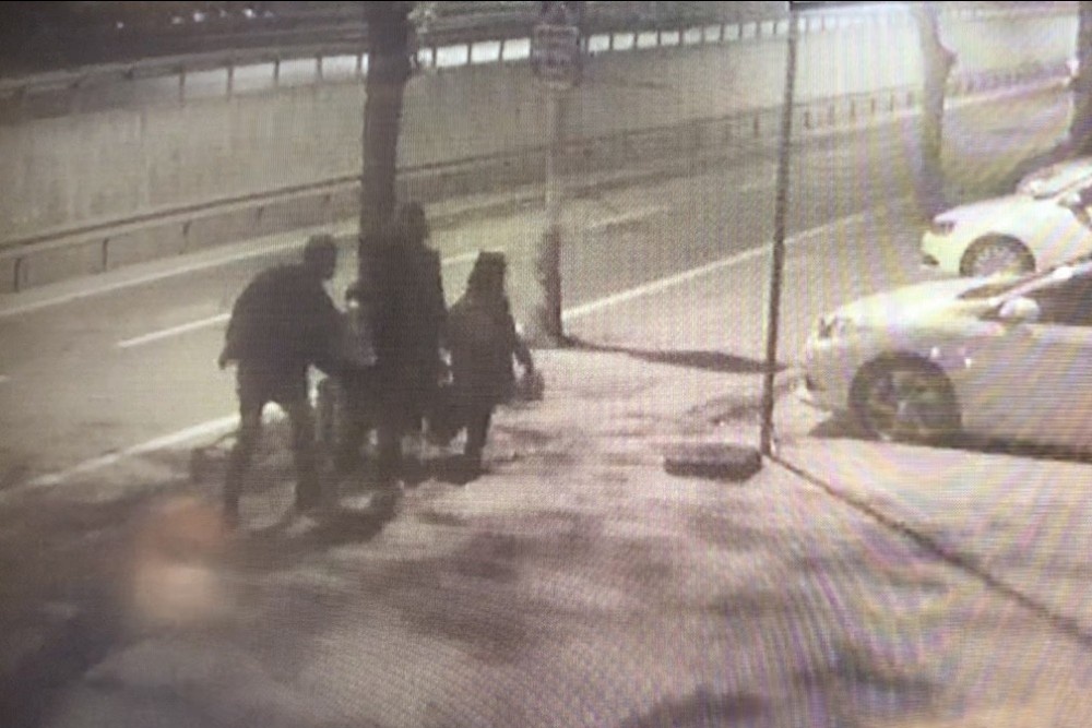 Ukraynalı aileye taciz şoku kamerada