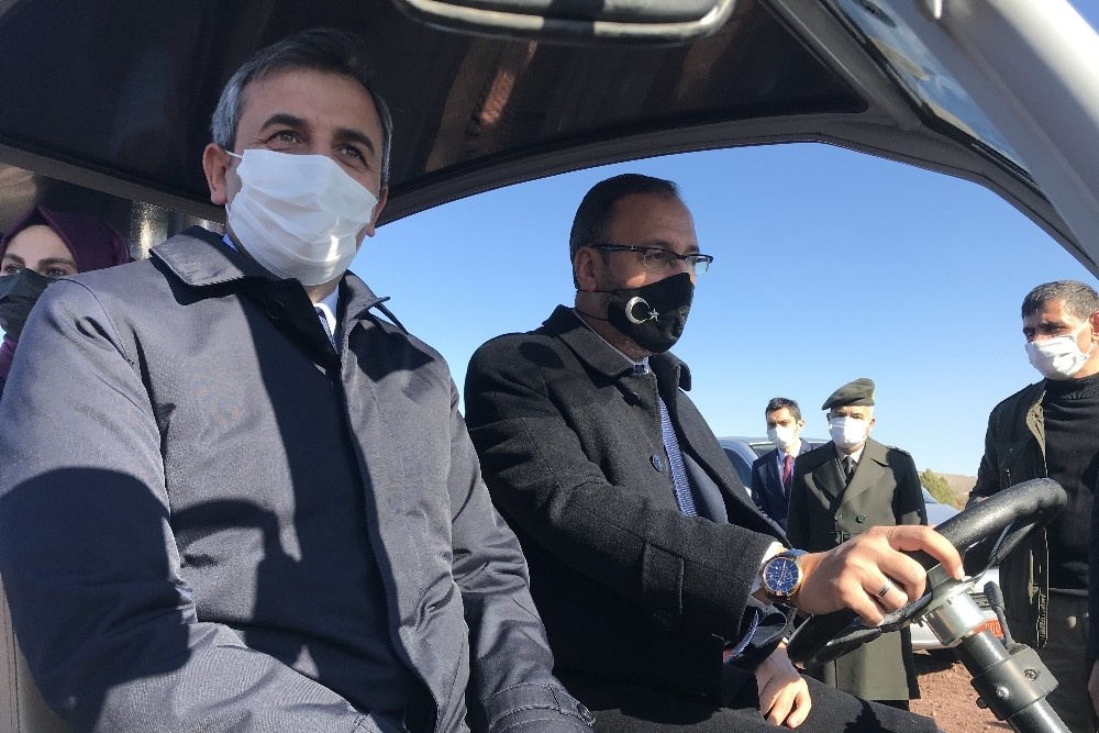Gençlik ve Spor Bakanı Kasapoğlu Kırıkkale’de