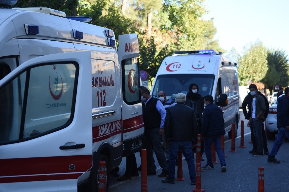 Siverek Belediyesinde silahlar çekildi: 1 yaralı