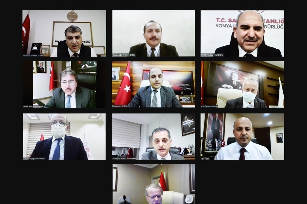 Bakan Koca 10 ilin sağlık müdürü ile görüştü