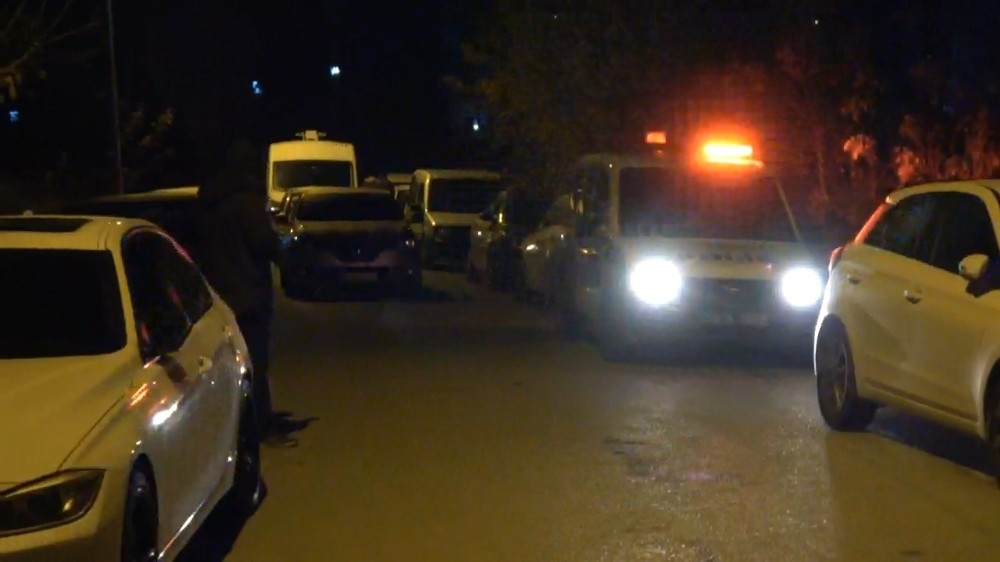 Bursa’da bir evde patlama...Ortalık savaş alanına döndü