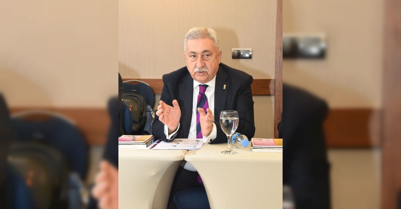 Palandöken: “Esnafa kredi yapılandırma kolaylığı sağlandı”