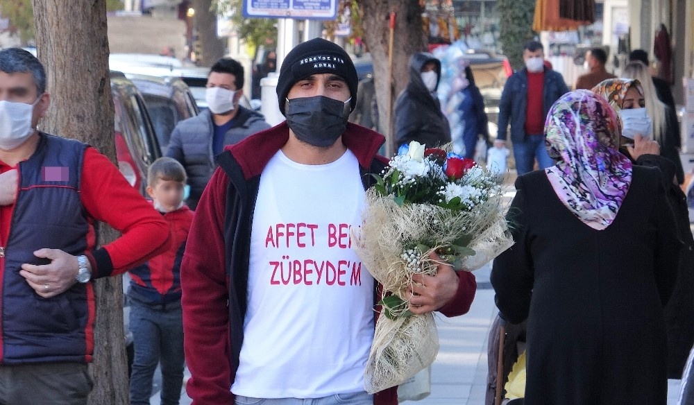 Boşanma davası açan eşinden af diledi