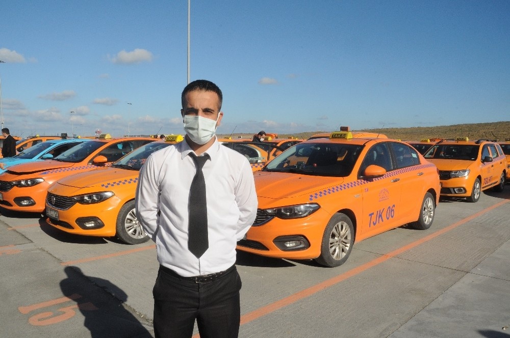 Araçta unutulan 300 bin euroyu sahibine teslim eden o taksici konuştu