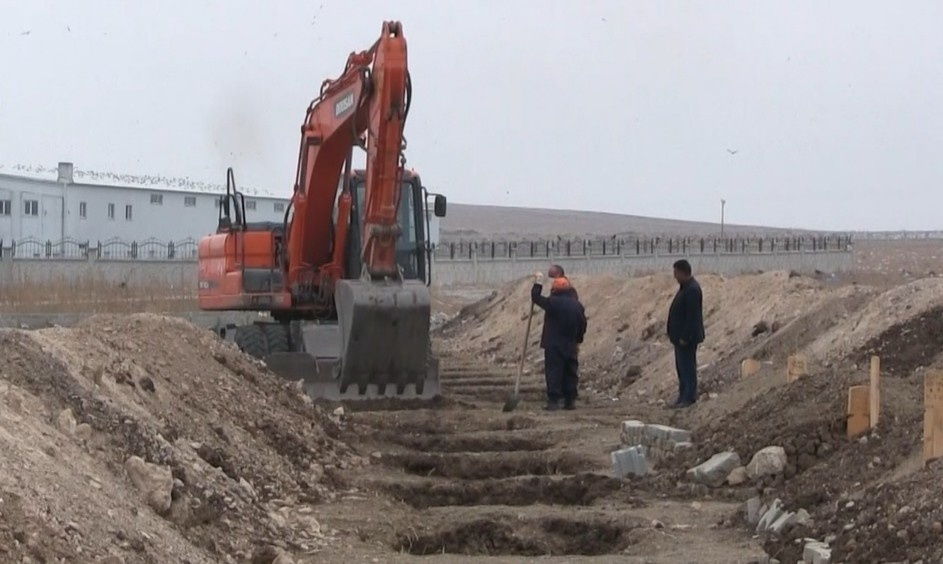 Ağrı’da kış öncesi 200’e yakın mezar kazıldı