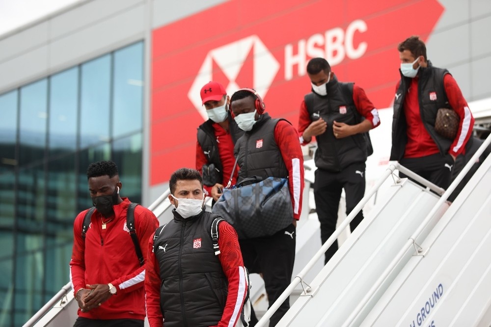 Sivasspor, Karabağ maçı için İstanbul’da