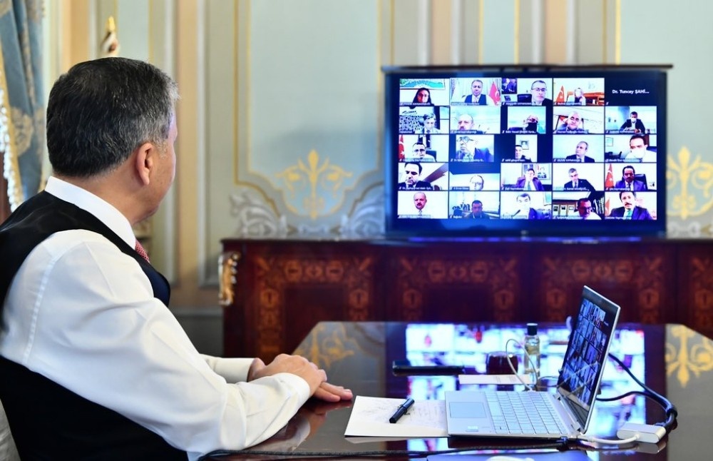 İstanbul Valisi Yerlikaya’dan video konferanslı korona virüs toplantısı