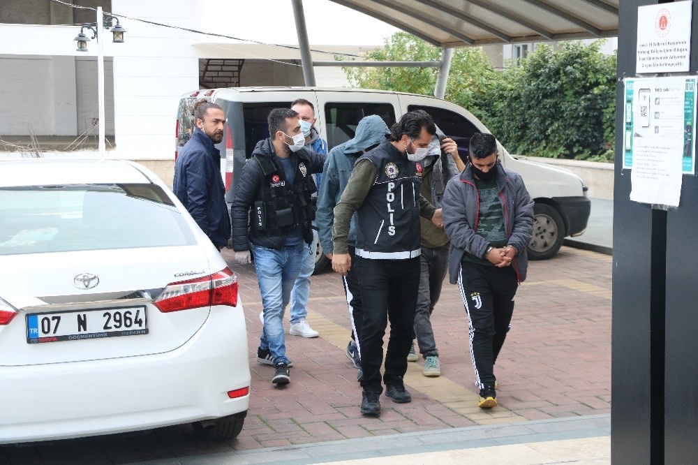 Alanya’da uyuşturucu operasyonda 3 tutuklama
