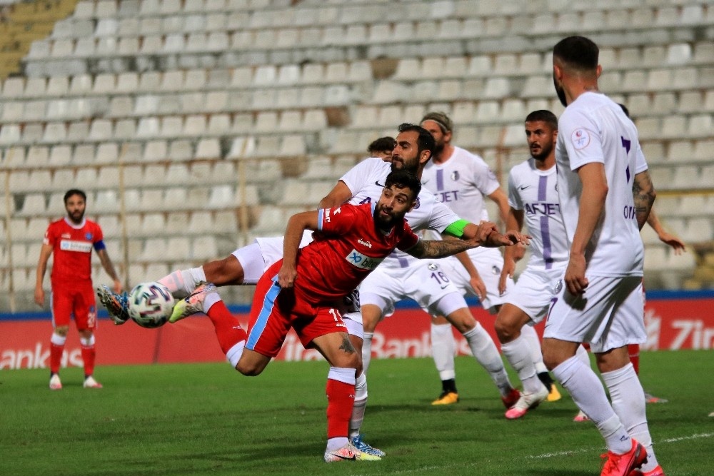 Ziraat Türkiye Kupası: Adana Demirspor: 2 - Afyet Afyonspor: 1 (İlk yarı sonucu)