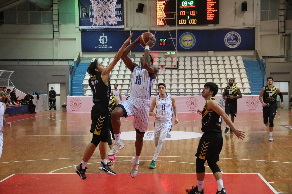 Erkekler Basketbol 1. Ligi: Kocaeli Büyükşehir Belediyesi Kağıtspor: 87 - Nadir Gold İstanbul Basket: 73