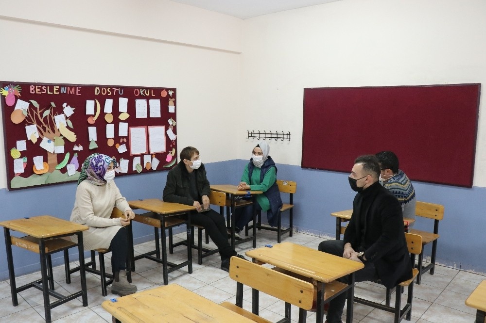 Emine Erdoğan’ın videosunu paylaştığı öğretmen: “O gün en mutlu günümdü”