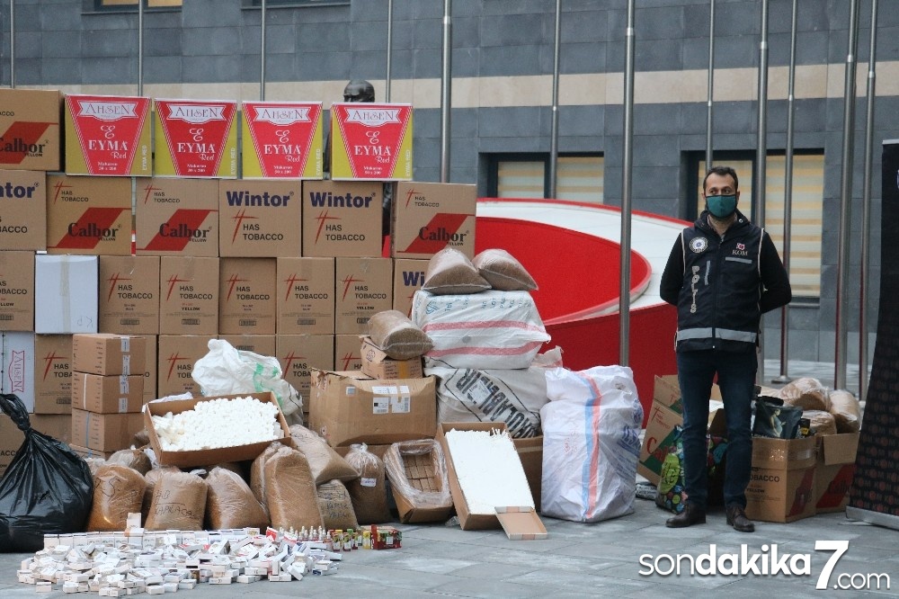 Kahramanmaraş’ta 2 milyon liralık kaçak tütün ve makaron ele geçirildi