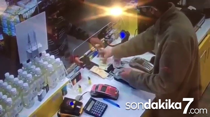 Kasiyerin dikkati tırnakçının oyununu bozdu