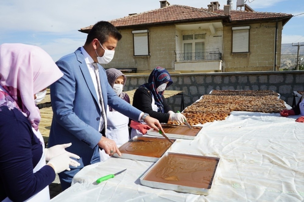 Ürgüp Belediye Başkanı Aktürk "Bağlardan Kopan Jelibon Ürgüp Köftürü” Projesini Tanıttı