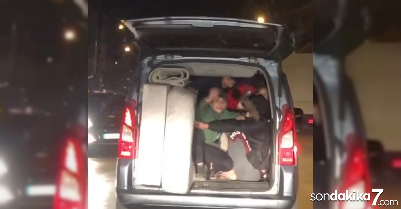 Bursa’da bir aracın bagajına 5 kişi bindiler