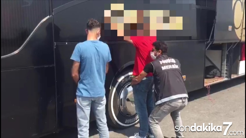 İç çamaşırında uyuşturucu sevkiyatı polise takıldı