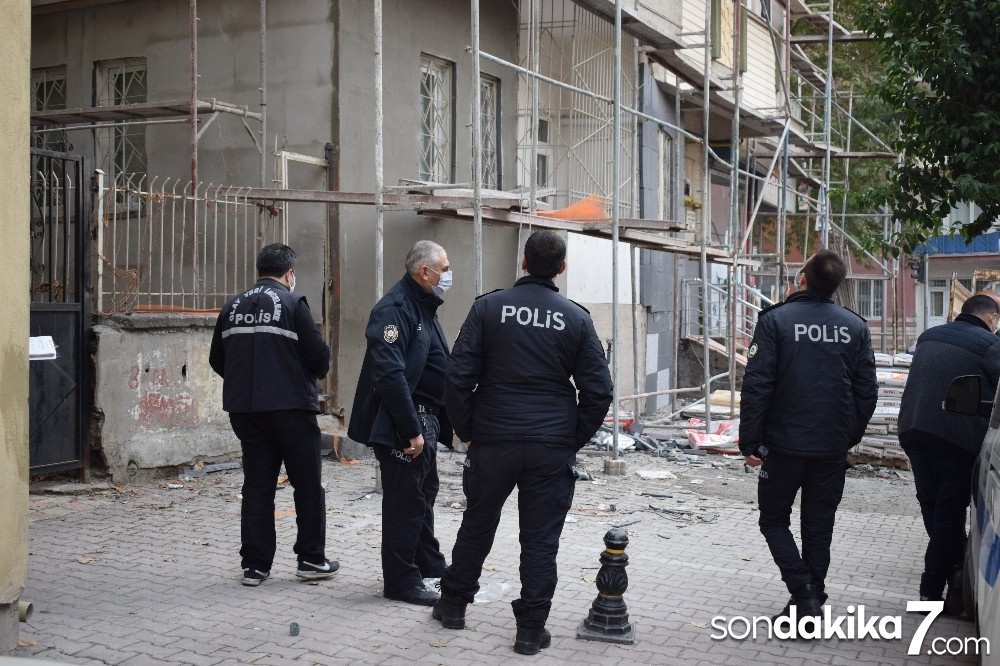 Malatya’da inşaat iskelesinden düşen işçi yaralandı