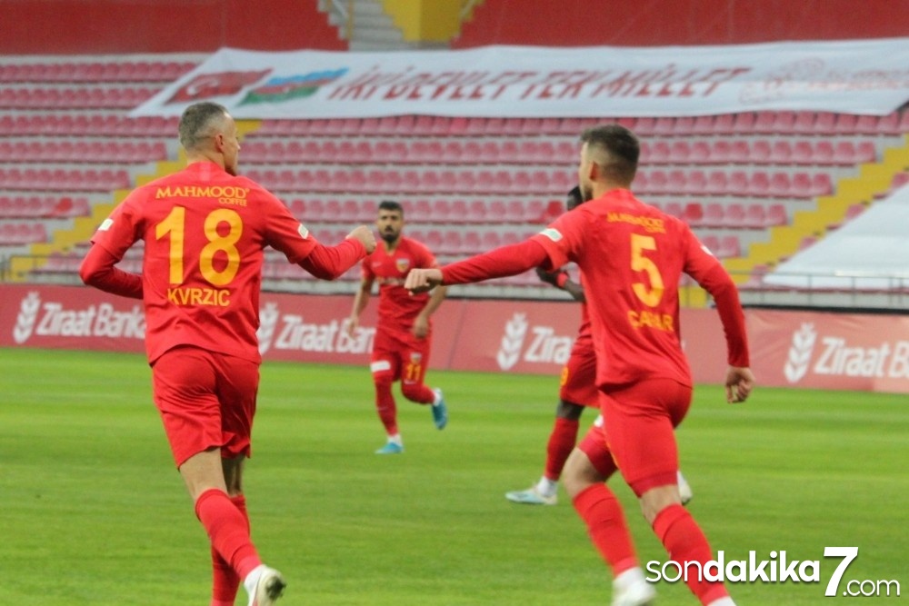 Zoran 2 gol kaydetti