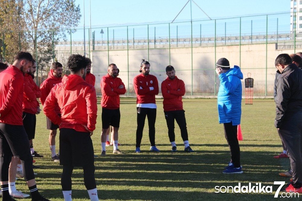Sivas Belediyespor’da Kastamonu mesaisi sürüyor