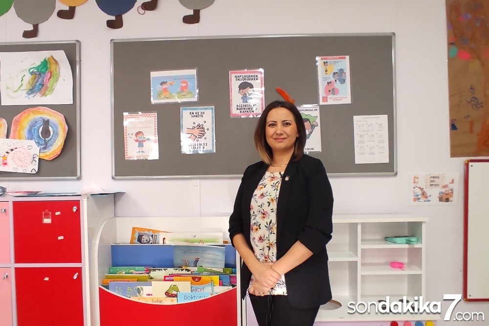 Yaptığı projeler ile yılın öğretmeni seçildi