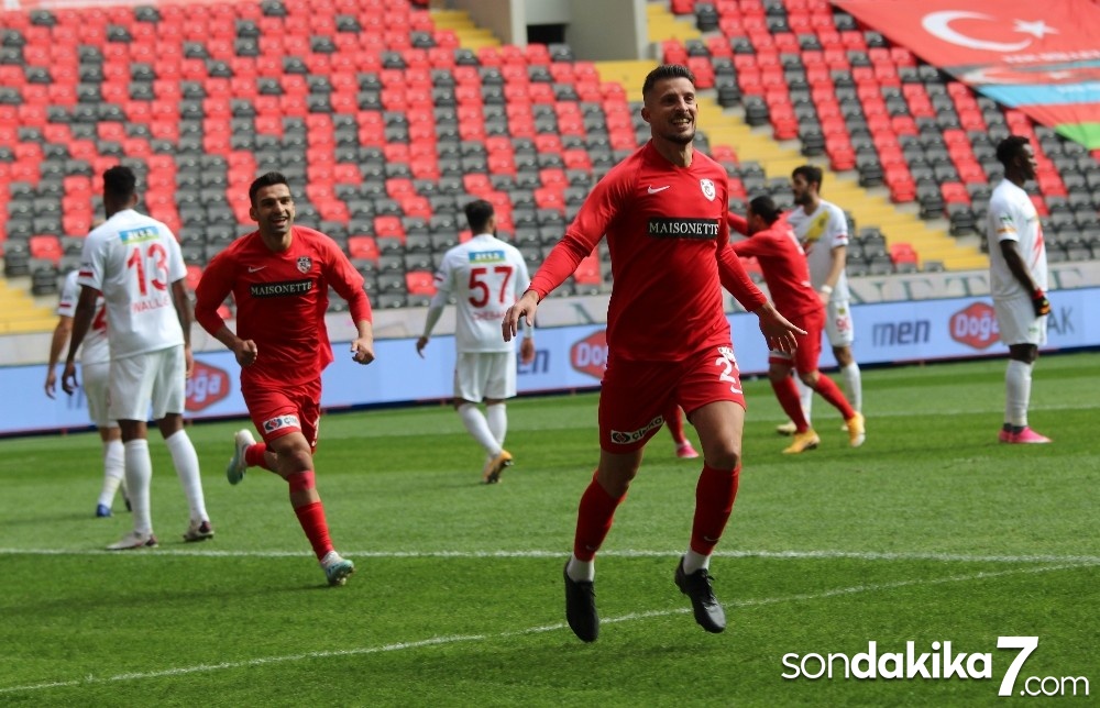 Süper Lig: Gaziantep FK: 1 - Yeni Malatyaspor: 0 (İlk Yarı)