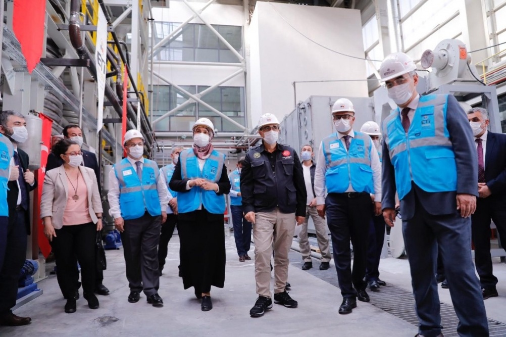 Bakan Dönmez, “Her 500 Gram Cevher Üretiminde 0,1 Gram Lityum Elde Etmiş Olacağız”