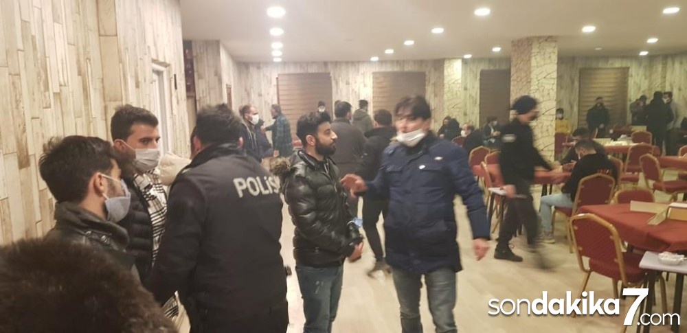 Ağrı’da okey oynatan 2 işletme ile işletmede bulunan 70 kişiye cezai işlem uygulandı