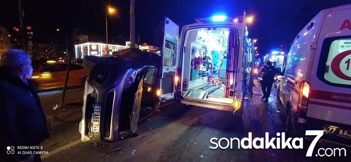 Yalova’da ambulans otomobil ile çarpıştı: 2 yaralı