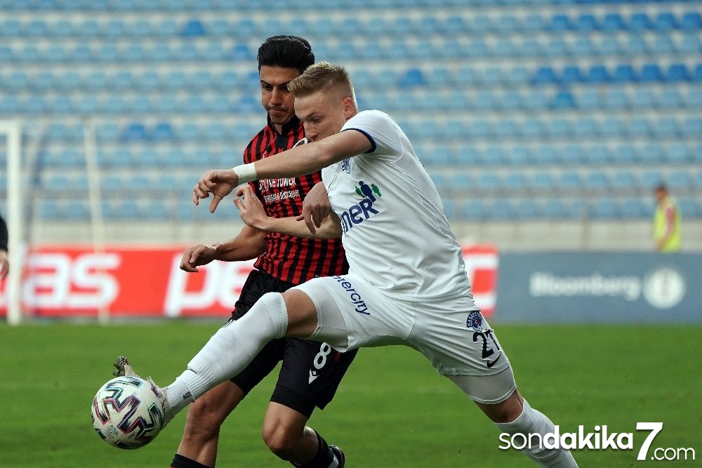 Süper Lig: Kasımpaşa: 2 - Gençlerbirliği: 0 (İlk yarı)