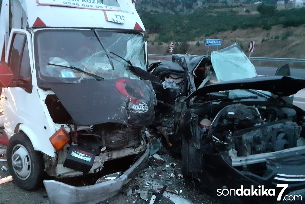 Antalya -Korkuteli yolunda trafik kazası:1 ölü, 4 yaralı