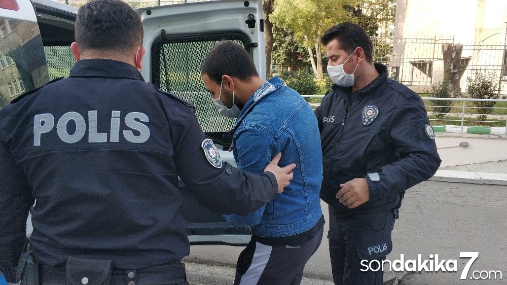 Para vermeyen şahsın aracına zarar veren genç tutuklandı